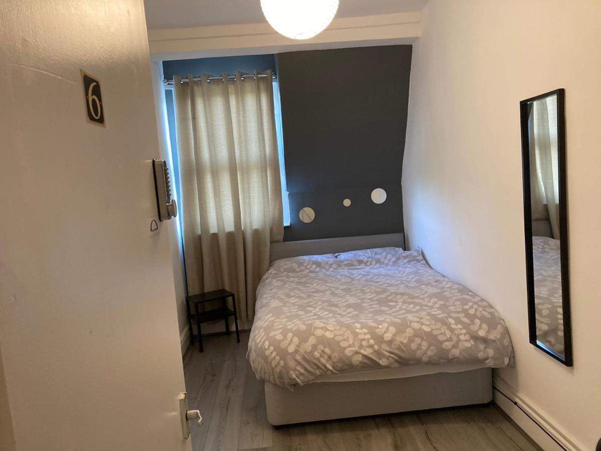 Chosen Rocky Lane Private Rooms Liverpool Exterior foto
