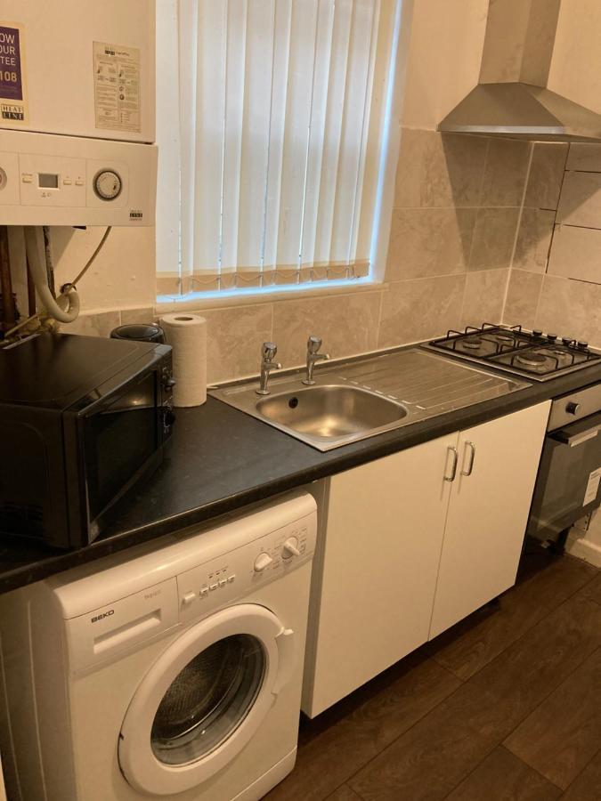 Chosen Rocky Lane Private Rooms Liverpool Exterior foto